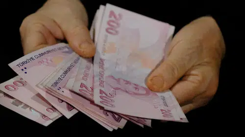 Emeklilik dilekçesi için kritik yıl: 2027'ye erteleyen daha az maaş alacak