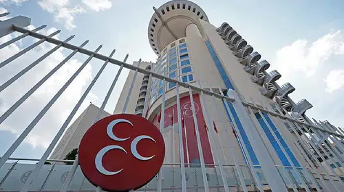 MHP'nin çerçeve yasa teklifinde tek fire İzzet Ulvi Yönter oldu