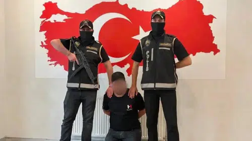 Kasten öldürme şüphelisi Ö.A.K. Azerbaycan'da yakalanarak Türkiye'ye getirildi