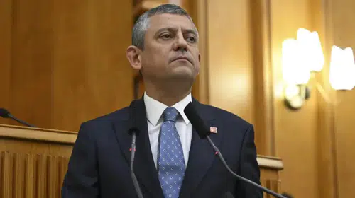 Özgür Özel'den videolu paylaşım: 'YENİ Parti, milletin partisidir'