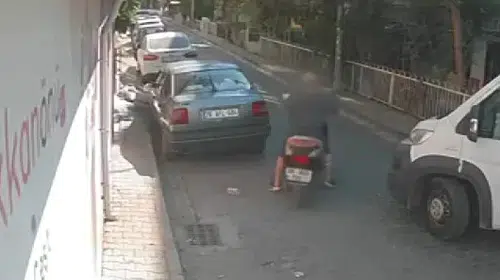İzmir Bayraklı'da düşürülen 100 bin lirayı çalan motosikletli şüpheli gözaltına alındı