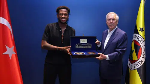 Fred, Fenerbahçe kariyerini veda ziyaretiyle noktaladı