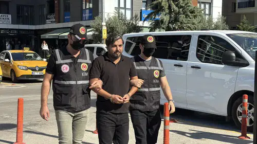 Yurt dışı yasağı bulunan YouTuber Arif Kocabıyık TIR dorsesinde yakalanıp tutuklandı