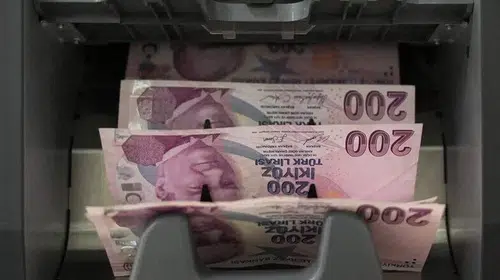 Hazine iki ihaleyle 143,9 milyar lira borçlandı
