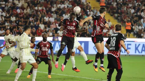 Gaziantep FK ile Fenerbahçe golsüz berabere kaldı
