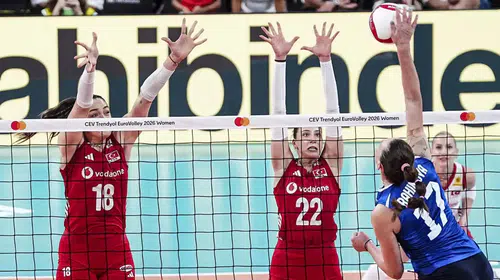 Filenin Sultanları Avrupa Voleybol Şampiyonası'nda çeyrek finale yükseldi