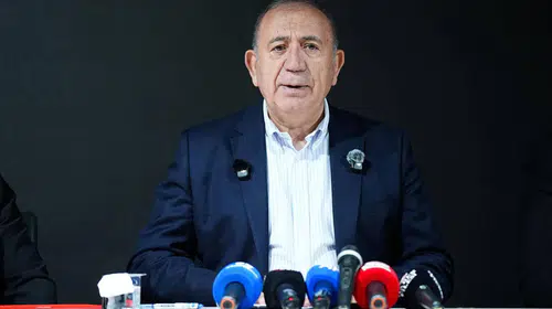 Gürsel Tekin: CHP genel merkezi yeniden yapılanma kararını verecek