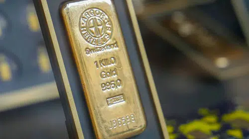 Standart altının kilogram fiyatı 6 milyon 815 bin liraya geriledi