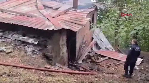 Ordu Ünye'de evde patlama: Anne, baba ve oğul ağır yaralandı