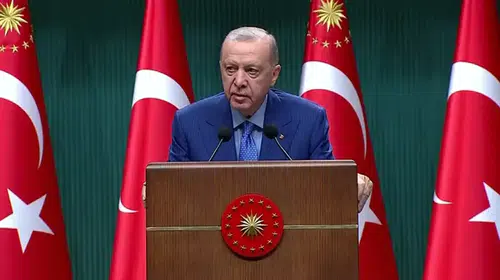 Cumhurbaşkanı Erdoğan'dan fon çıkışı: Milletin malına el uzatan devleti karşısında bulur