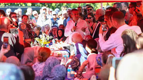 Özgür Özel'den çiftçiye alım garantisi: Hiçbir maaş asgari ücretin altında kalmayacak