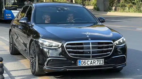 Eski Ankara Büyükşehir Belediye Başkanı Melih Gökçek, adliyeye 23 milyon liralık Mercedes ile geldi