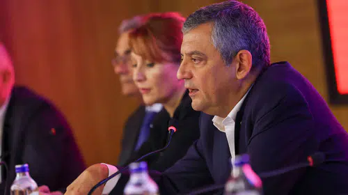 Yeni Parti Genel Başkanı Özel, tutuklu Bozbey'i cezaevinde ziyaret etti