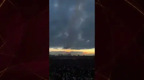 Türk Yıldızları Cumhuriyet Bayramı'nda Anıtkabir üzerinde saygı uçuşu yaptı