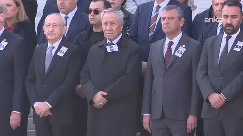Özel ve Kılıçdaroğlu Hasan Gülay'ın cenazesinde tokalaştı