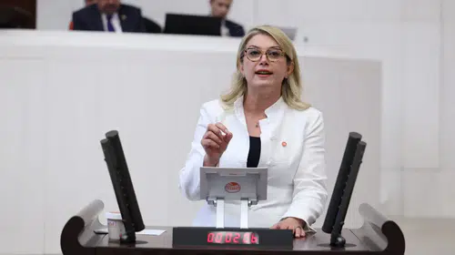 YENİ Parti'den kadın çiftçilere sigorta ve köy kreşi vaadi