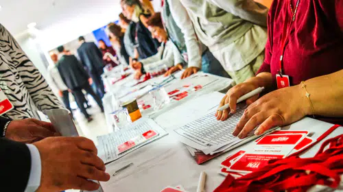 Kadın Kollar Başkanı kurultay delegesi yazılmadı