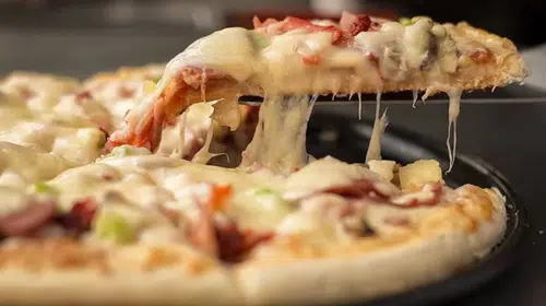 Dinçerler Group, Little Caesars Pizza'nın Türkiye operasyonunu devraldı
