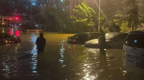 Ticaret Bakanı Bolat: İstanbul'daki sel felaketinden etkilenen esnafa 80 milyon lira destek