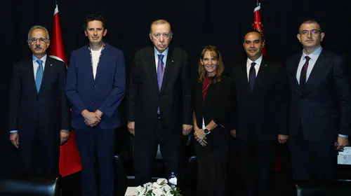 Erdoğan, SpaceX yöneticileri Rebecca Hunter ve Michael Nicolls'u kabul etti