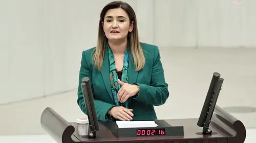 CHP’li Kılıç’tan Cemil Tugay’a Basmane Çukuru tepkisi: “İzmirlinin malını hangi hakla pazarlık konusu yaptınız?”