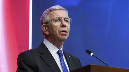 Mansur Yavaş’ın AK Parti’ye geçeceği iddialarına yalanlama!