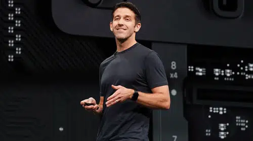 Apple'ın yeni CEO'su John Ternus tasarım stüdyosunu sık ziyaret ediyor