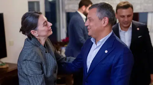 Özgür Özel: Sinem Dedetaş'ı ev hapsinde tutmak Üsküdar'a kafa tutmaktır