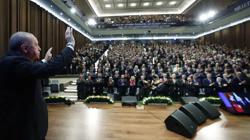 AK Parti fon krizinde araştırma komisyonuna gerek görmedi