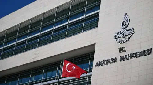 AYM, emekli ikramiyesindeki kıdem tazminatı şartını esastan inceleyecek