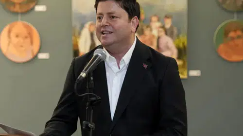 Kadıköy Belediye Başkanı Mesut Kösedağı Yeni Parti'ye geçti