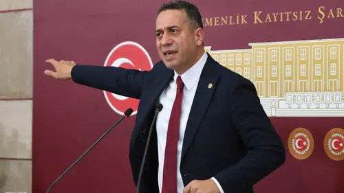 İhraç hamlesine Ali Mahir Başarır'dan tepki: "Gözleri dönmüş bunların!"