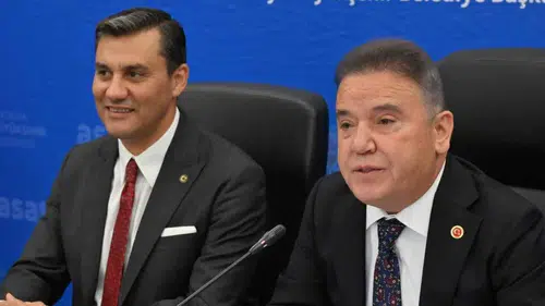 Muhittin Böcek'in iddiasına Ferdi Zeyrek'in seçim kampanyasını yürüten isimden yanıt