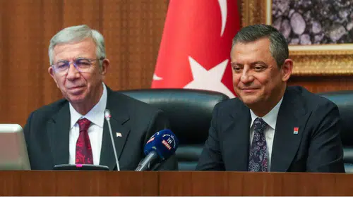 Siyasi denklemi altüst eden anket: Yeni parti kurulursa ne olur?