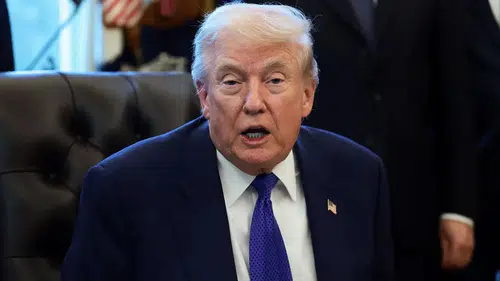 Trump: ‘İran'la anlaşmayı yarın imzalayacağız, Hürmüz Boğazı açılacak’
