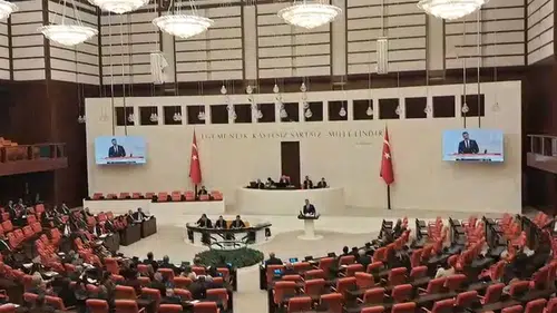 Taksi plakası satışına vergi muafiyeti getiren yasa resmen kabul edildi