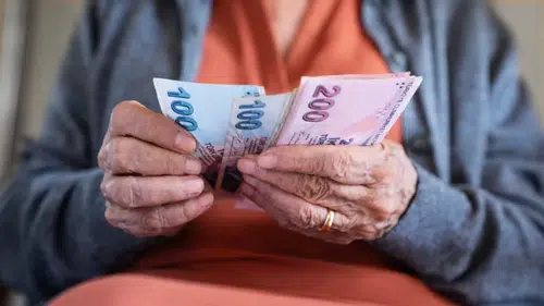 Zamlı emekli maaşı ödeme takvimi ortaya çıktı