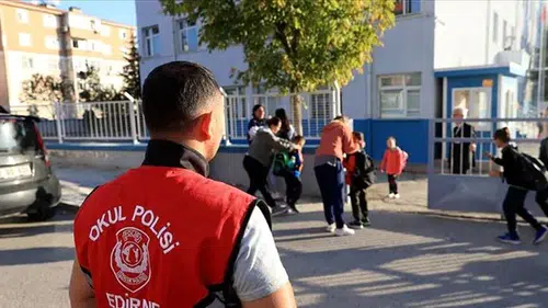 Okul güvenliği için risk haritası ve silah düzenlemesi gündeme geldi