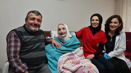 Büyükşehir’in Evde Bakım Hizmeti Vatandaşların Yaşamını Kolaylaştırıyor