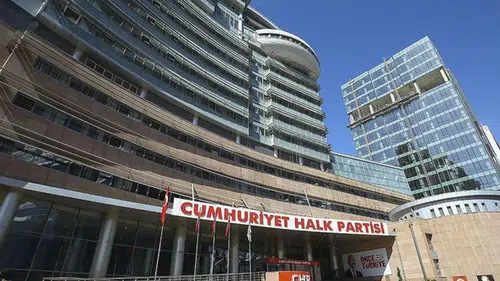 CHP'de grup başkanvekilliği seçimi sonrası protesto iddiası