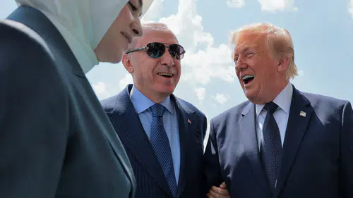 Trump Türkiye'de: Erdoğan törenle karşıladı