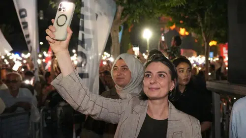 Üsküdar Belediye Başkanı Sinem Dedetaş gözaltına alındı