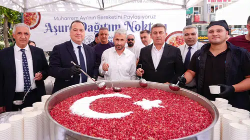 Manisa Büyükşehir’den Muharrem Ayında 20 Bin Kişiye Aşure İkramı