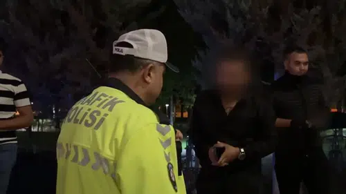 Alkollü sürücünün yalanını kuzeni polis ekiplerine ifşa etti