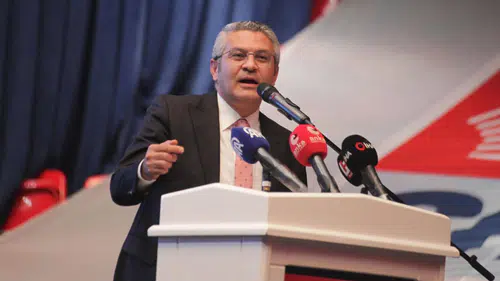 CHP'li Salıcı'dan istifalar sonrası yönetime acil kurultay çağrısı