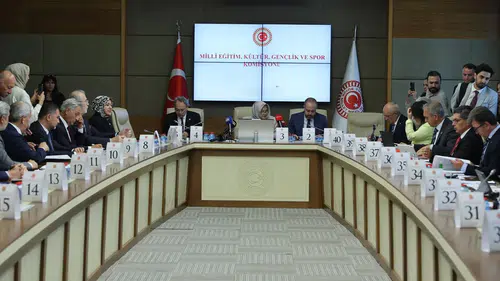 Erol Özvar, Şırnak Üniversitesi rektörü için ‘varsa şüpheniz YÖK’e bekliyorum’ dedi