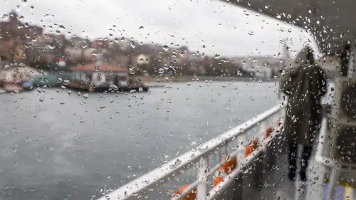 Meteoroloji'den cuma ve cumartesi için sel uyarısı: O bölgelerde kuvvetli yağış bekleniyor