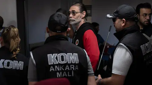 Etimesgut Belediye Başkanı Erdal Beşikçioğlu'nun esrar testi pozitif çıktı