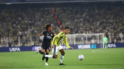 Olympique Lyon, Şükrü Saracoğlu'ndan 1-0 üstün ayrıldı