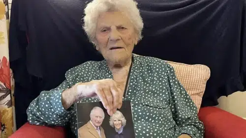 Dünyanın en yaşlı insanı Ethel Caterham 117. yaşını kutladı
